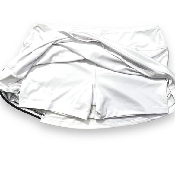 Bolle Athletic Skirt Shorts Women’s Large White High Performance Tennis Golf New - Picture 4 of 14